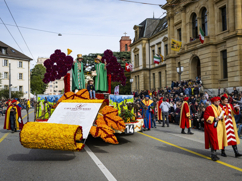 Le Jura, comme invité d'honneur, participera au corso fleuri avec un char (archives).
CREDIT: KEYSTONE/JEAN-CHRISTOPHE BOTT