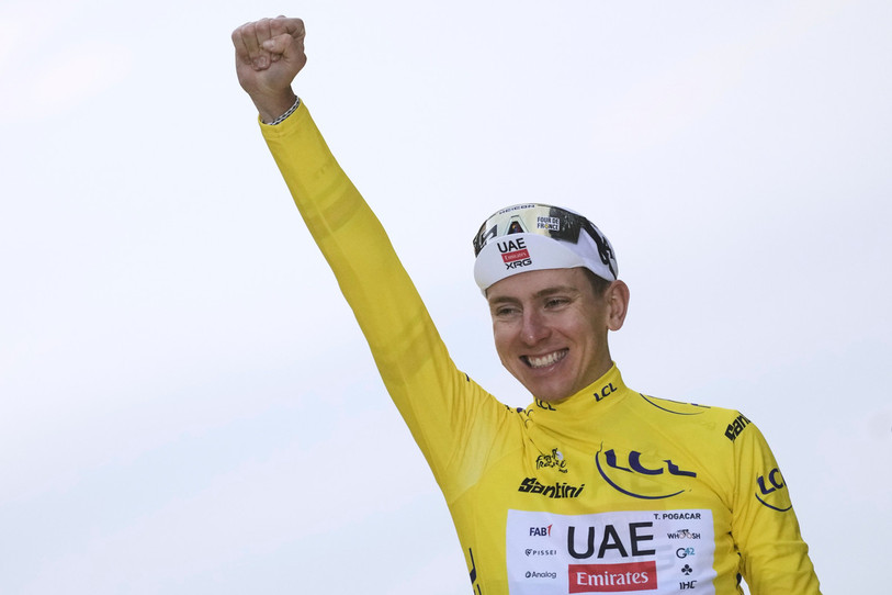 Tadej Pogacar parviendra-t-il a remporté le Tour de France pour la troisième fois d'affilée ? (AP Photo/Thibault Camus)