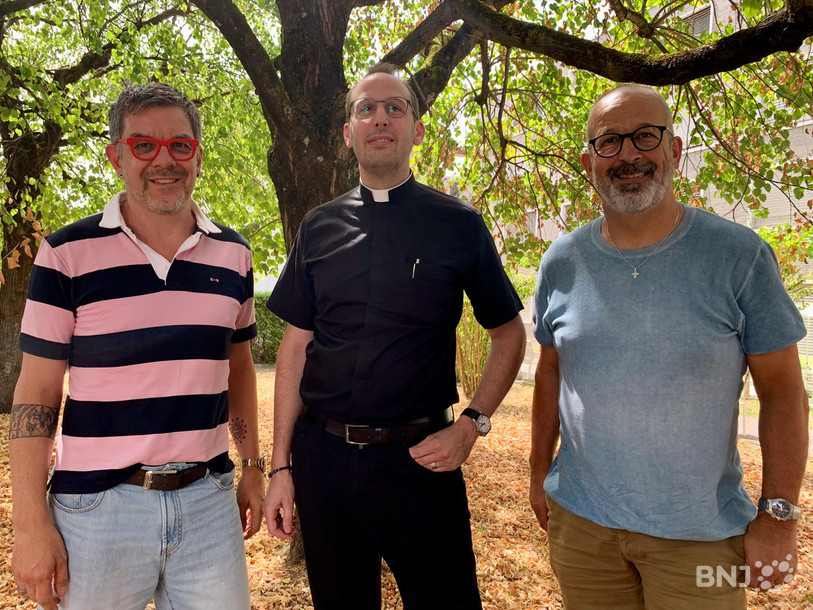 La direction du nouvel espace pastoral avec (de gauche à droite) Stéphane Brugnerotto et l'abbé Antoine Dubosson, et Didier Berret, délégué épiscopal.