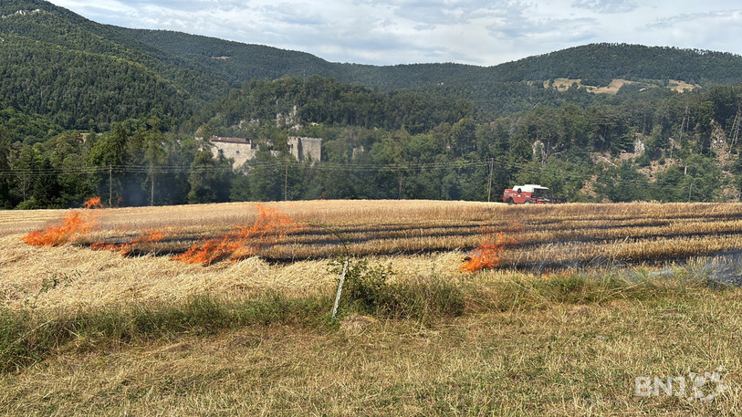 Le feu s’est déclaré « pour des raisons techniques » selon le communiqué des autorités. (Photo : Police cantonale jurassienne.)