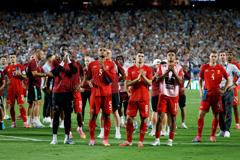 Malgré leur beau parcours, on peut lire la grande déception sur le visage des joueurs suisses à l'issue du match contre l'Argentine dimanche matin. (Photo : KEYSTONE/Peter Klaunzer)