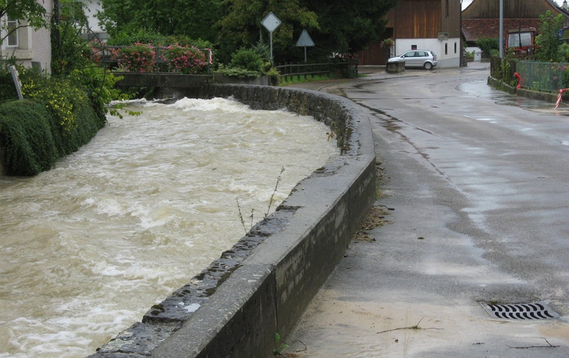 La Scheulte avait connu une crue importante en août 2007 à Mervelier. (Photo : Office cantonal de l'environnement).