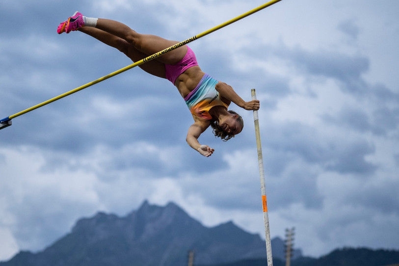 Angelica Moser s'envole dans le ciel lucernois.