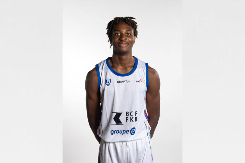 Une arrivée de Fribourg Olympic avec Nelson Kuba. (Photo : Fribourg Olympic)