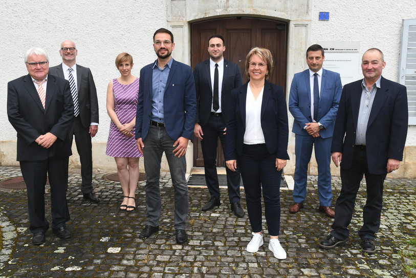 Les délégations jurassiennes et prévôtoises vont de l'avant pour l'arrivée de Moutier dans le Jura. (Photo : jura.ch).