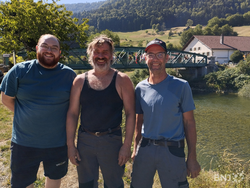 De gauche à droite : Sylvain Choffat, Rémy Thievent et Gérald Maître gardent le sourire malgré la sécheresse persistante.