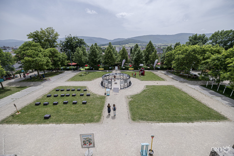 L'oeuvre est située dans la cour du Château. (Photo : Jonathan Vallat/archives).