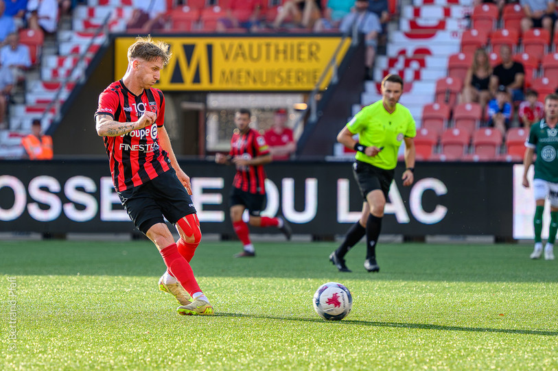 Léo Seydoux et ses coéquipiers accueilleront Servette en huitième de finale au Stade de la Maladière. (Photo : Bertrand Pfaff)