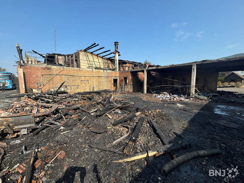 Le local de la voirie a été complètement rasé par les flammes.