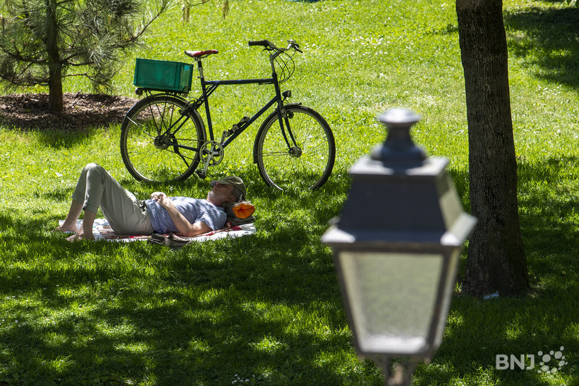 Il est l'heure de prendre le temps de se reposer. Bel été ! (Photo : KEYSTONE/MARTIAL TREZZINI)