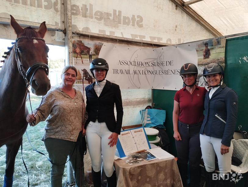 Les quatre adeptes du travail aux longues rênes vont profiter de leur présence au Marché-Concours pour faire connaitre leur discipline et l'association nationale.
