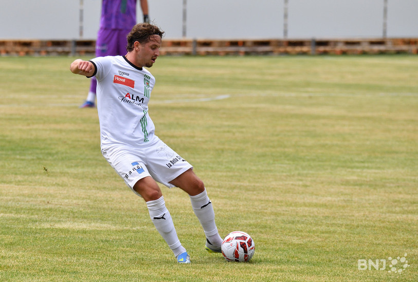 Nathan Ducommun a ouvert le score sur coup franc samedi à domicile. (Photo : archives Georges Henz)