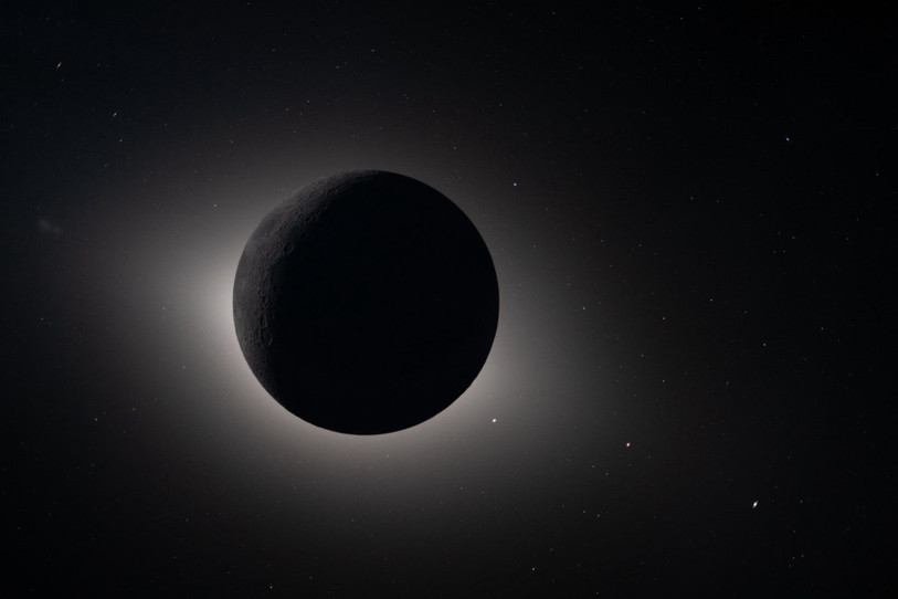 Une éclipse de soleil, partielle en Suisse, a lieu mercredi soir. (Photo : illustration/NASA via AP, File)