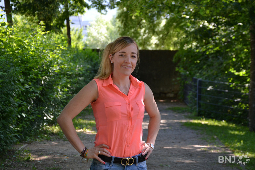 Pauline Queloz devient la nouvelle gérante de la FSFM et entend bien défendre les intérêts du cheval franches-montagnes.