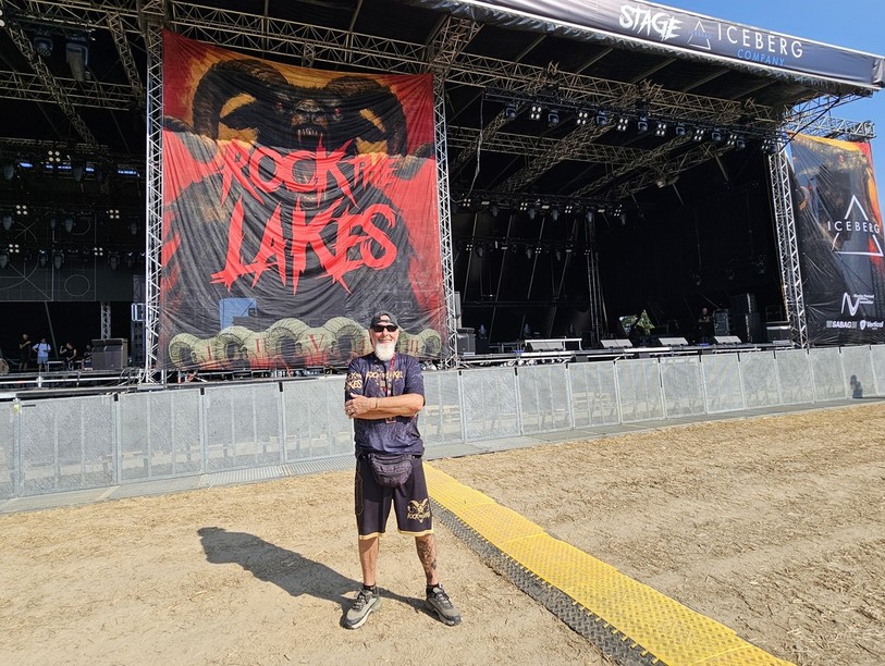 Daniel Botteron est fier d'accueillir des festivaliers de tous âges à Rock the Lakes.