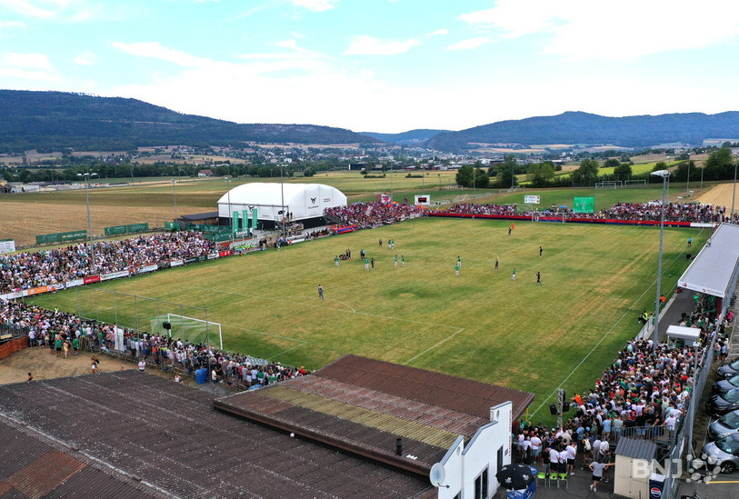 La rencontre entre Courtételle et Bâle a attiré près de 5'000 spectateurs au Centre sportif. (Photo : Georges Henz)