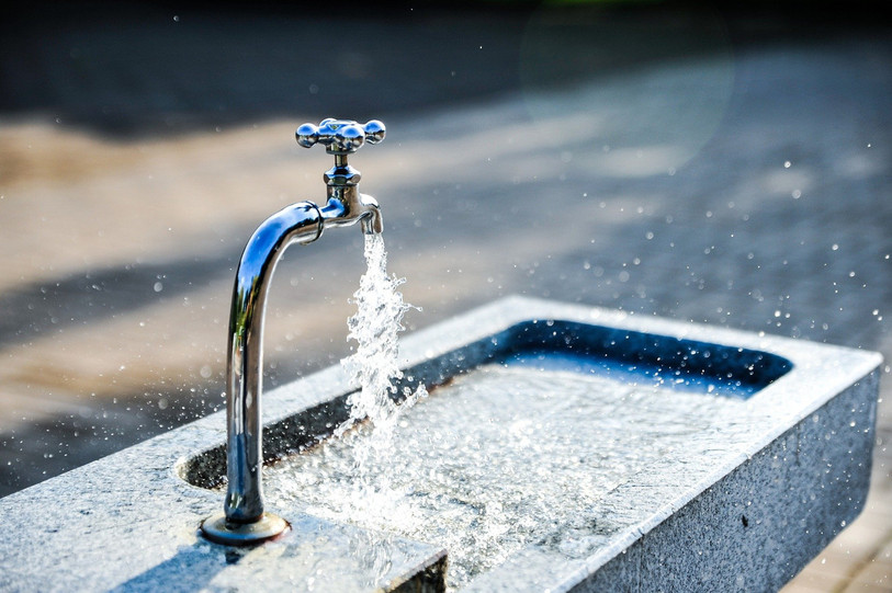 Les habitants de Cressier peuvent à nouveau boire l'eau du robinet.