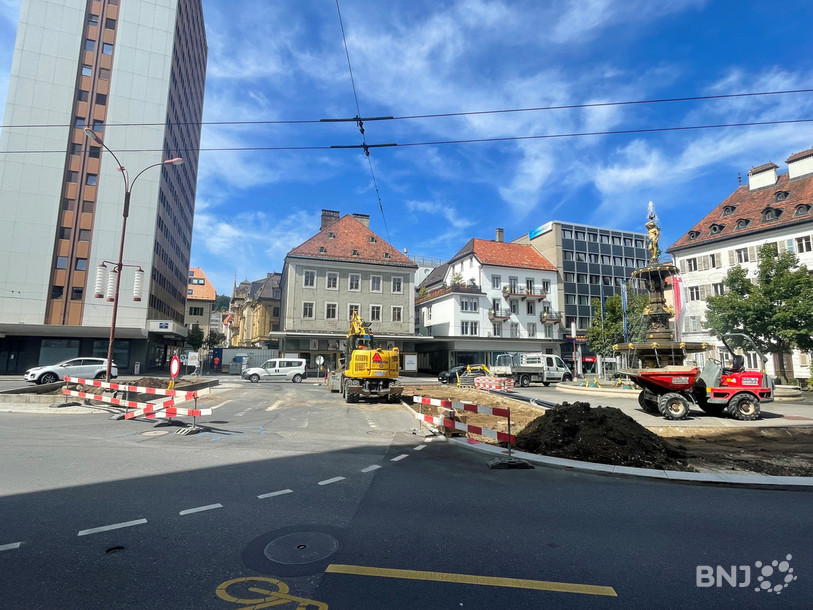 Le giratoire de la Grande-Fontaine à La Chaux-de-Fonds a commencé sa mue.