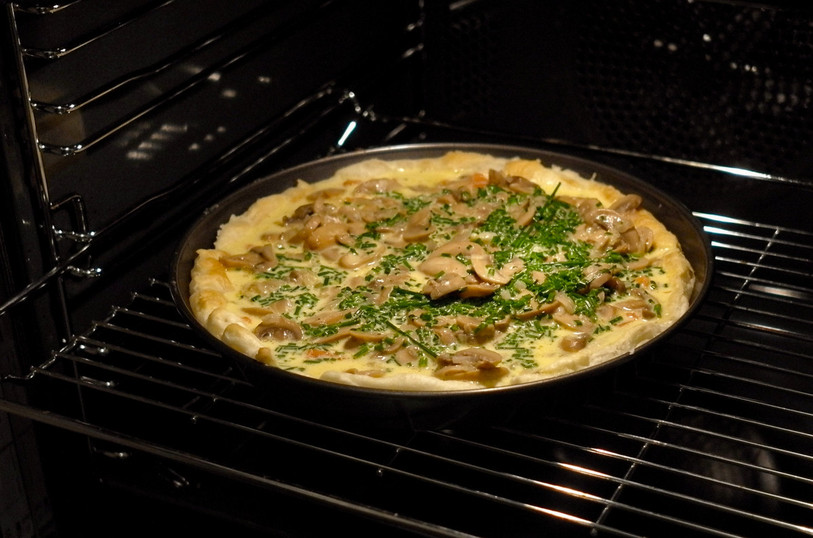 La Tarte se dore au four durant une trentaine de minutes à 210°