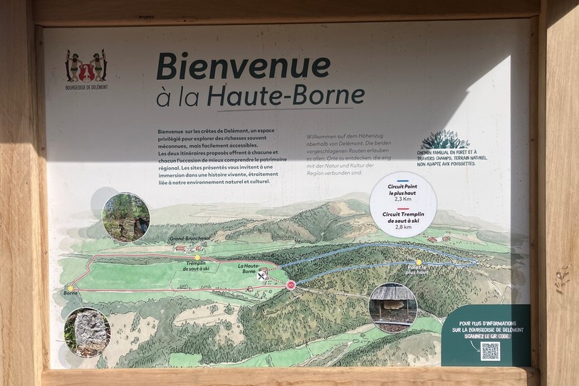 Une signalétique a été installée sur place pour aiguiller les promeneurs sur les deux nouveaux circuits pédestres dans le secteur de la Haute-Borne à Delémont.