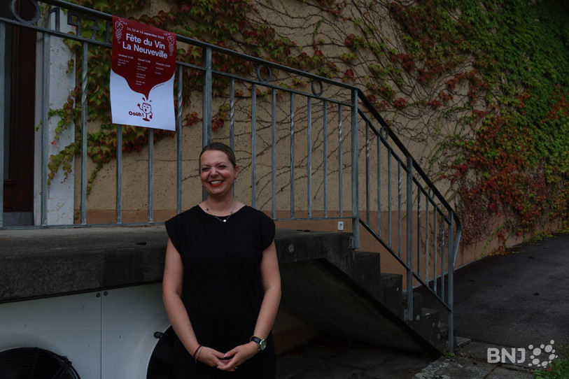 Malika Monnier, membre du comité de la Fête du Vin de La Neuveville, espère voir affluer entre 10'000 à 12'000 visiteurs pendant le week-end.