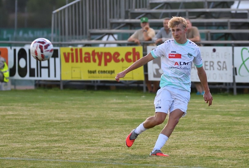 Maxime Eschmann a montré la voie à suivre au FC Courtételle. (Photo : Georges Henz)