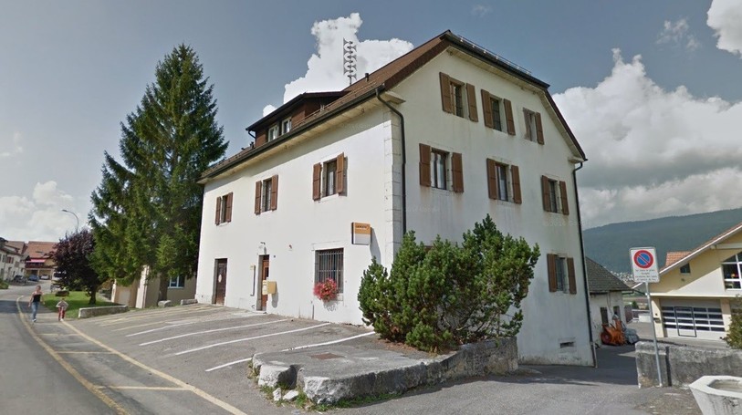 L'office postal de Savagnier fermera en octobre 2021. (Photo : Google Maps/2014)