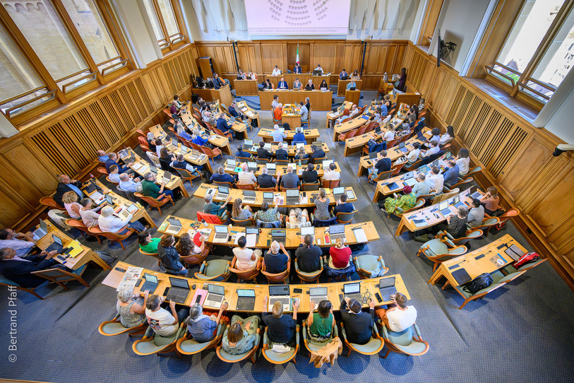 Le Grand Conseil neuchâtelois a accepté de faciliter la tâche des lanceurs d'alerte. (Photo d'archives : Bertrand Pfaff)