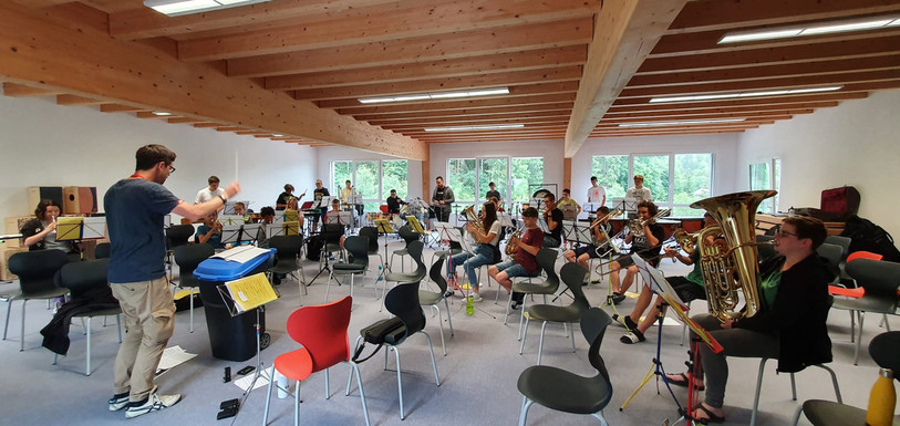 Les 80 participants au camp des jeunes de la FJM n'ont pas boudé leur plaisir. (Photo : FJM)