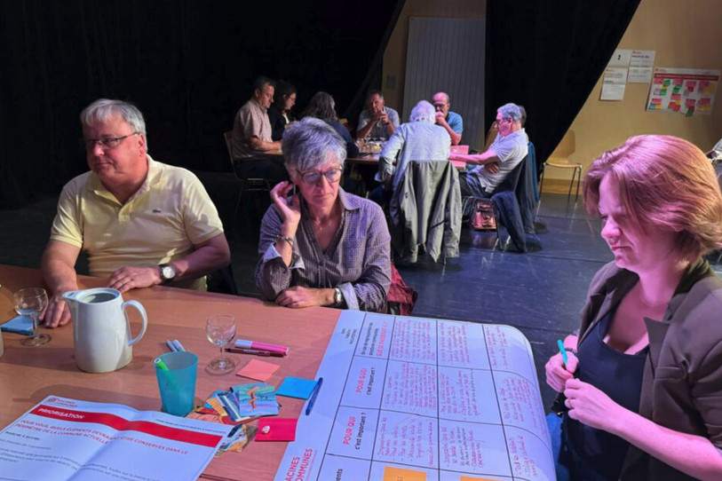 Trois forums citoyens se sont tenus en juin dernier, comme ici à Delémont. (Photo : Racines Communes.)