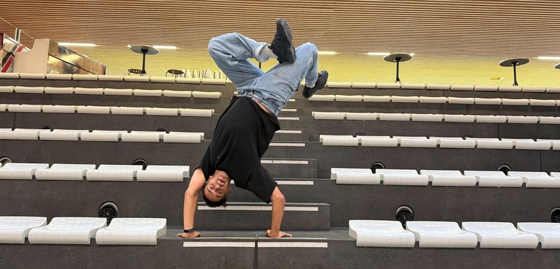 Artur Libanio, co-directeur de la Groove Academy à Neuchâtel, œuvre activement au développement du breaking en Suisse.