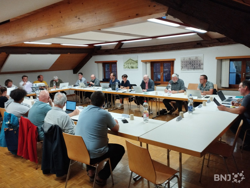 Le vote sur la résolution est intervenu en toute fin de séance lundi soir aux Bois.