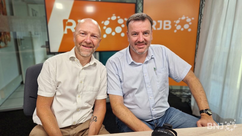 Jacques-Henri Jufer (à g.) et Jacques Schnyder (à d.) sont tous deux en lice pour la mairie de Valbirse le 27 septembre.