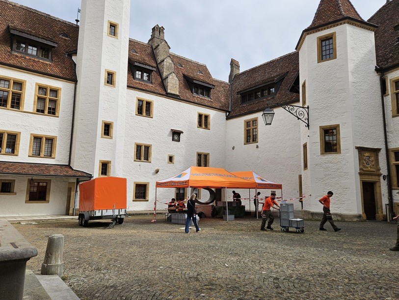 La Protection civile s'est installée dans la cour du Château de Neuchâtel ce jeudi pour son premier exercice avec la nouvelle cellule de crise.