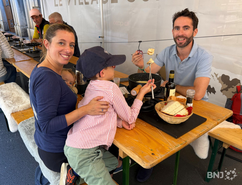Stéphane et sa famille sont venus déguster une fondue que le petit Nicolas à