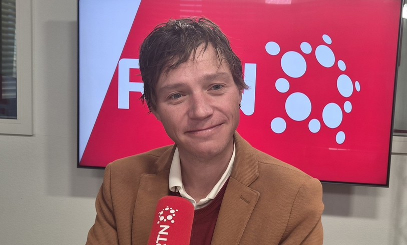 Gabriel Risold, journaliste pour le Courrier du Val-de-Travers, dans « La Matinale ».