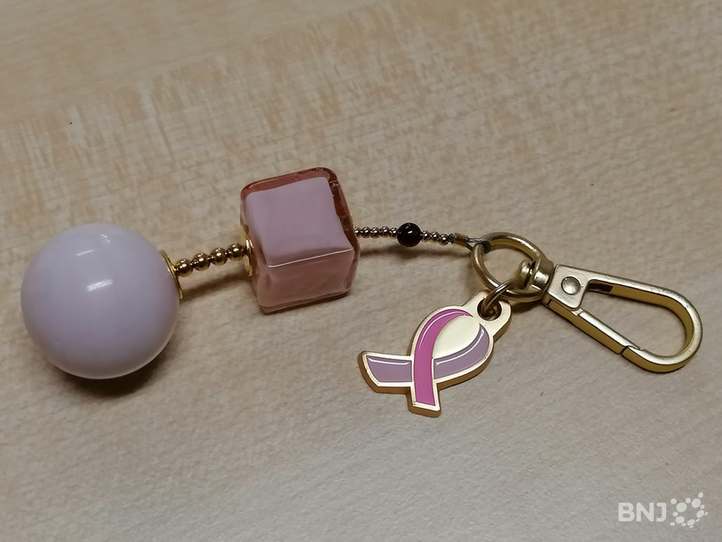 Le porte-clés, en partie en verre de Murano, sera mis à disposition des partenaires du programme dans la région BEJUNE.
