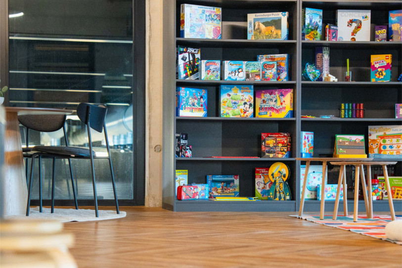 Le Kiddy Club propose des activités favorisant le développement des enfants.