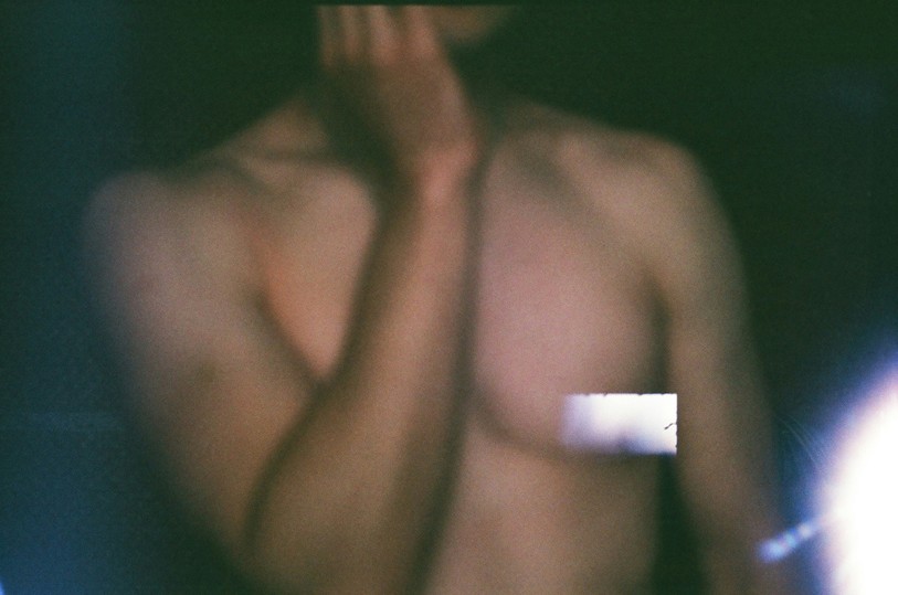 Image prétexte d’un torse masculin. Source : Unsplash