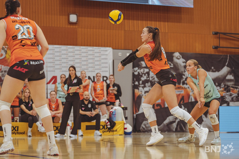 Elise Petit et le NUC ont affiché leur nouveau visage lors du premier match de la saison. (Photo: Albin Tissier)