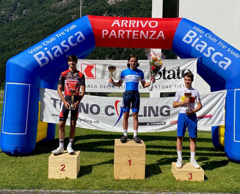 Victor Benareau est grimpé sur la 2e match du podium au Tessin. (Photo: Team Humard Vélo Passion)