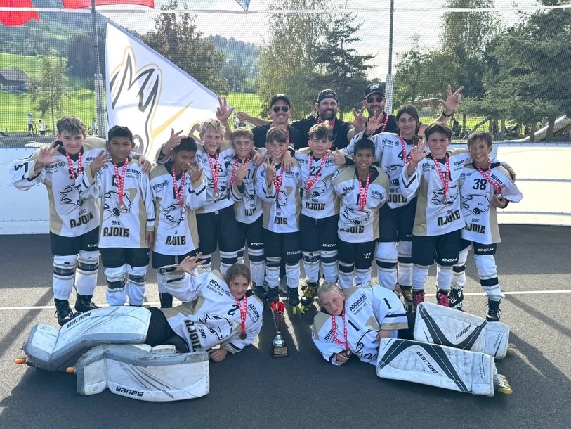 Les U13 du SHC Ajoie sont champions de Suisse. (Photo: SHCA)