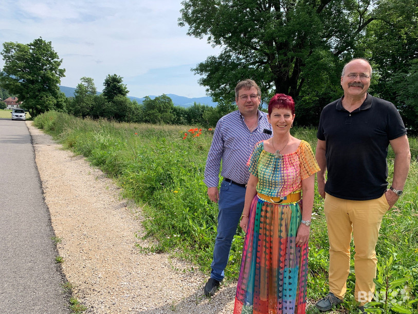 Laurent Vernier, de Metaltec Neuchâtel, Sylvie Douillet, secrétaire de la FNSO, et Philippe Bauer, conseiller aux Etat et président de la FNSO.