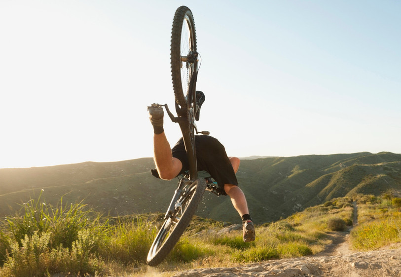 Les accidents de randonnée et de VTT sont ceux qui coûtent le plus cher. (Photo : SUVA)