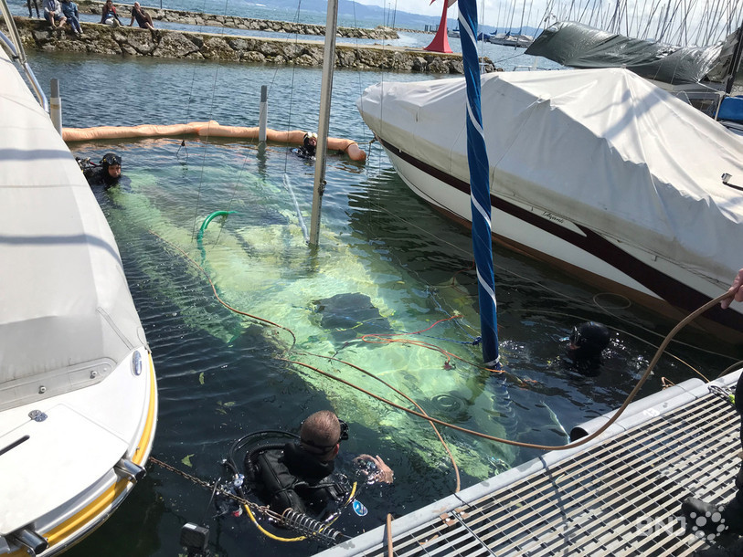 Le Lark a coulé en une nuit au port de Saint-Aubin, probablement à cause des inondations de ces dernières semaines.