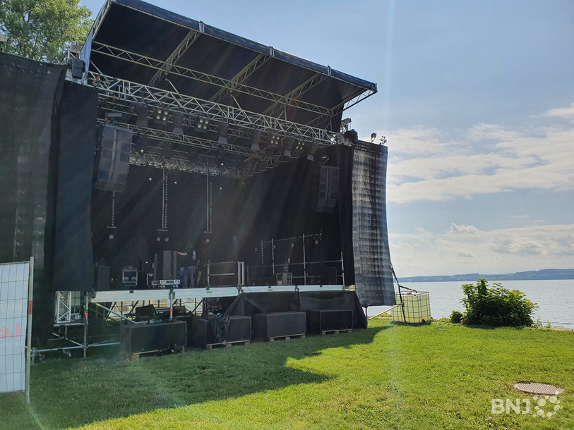 La scène lacustre de Festi'neuch accueillera les artistes du Phare aux Jeunes-Rives.