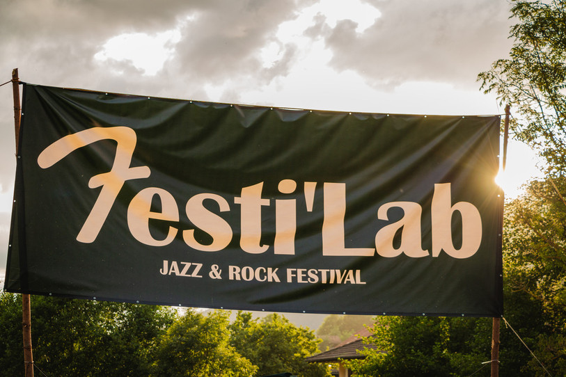 Corcelles va vibrer sous les notes de musique lors de da deuxième édition de Festi'Lab le 14 août prochain (photo : festilab.ch)