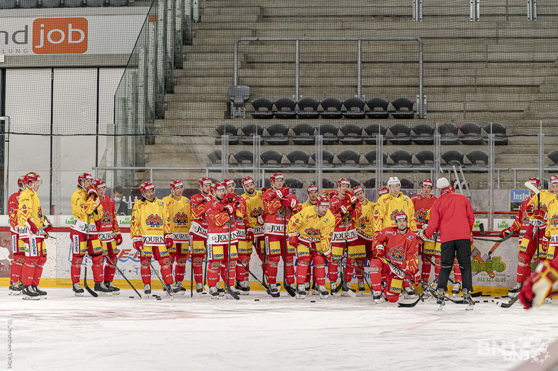 Le HC Bienne a repris le chemin de l'entraînement sur glace ce lundi matin (photo : Jonathan Vallat).