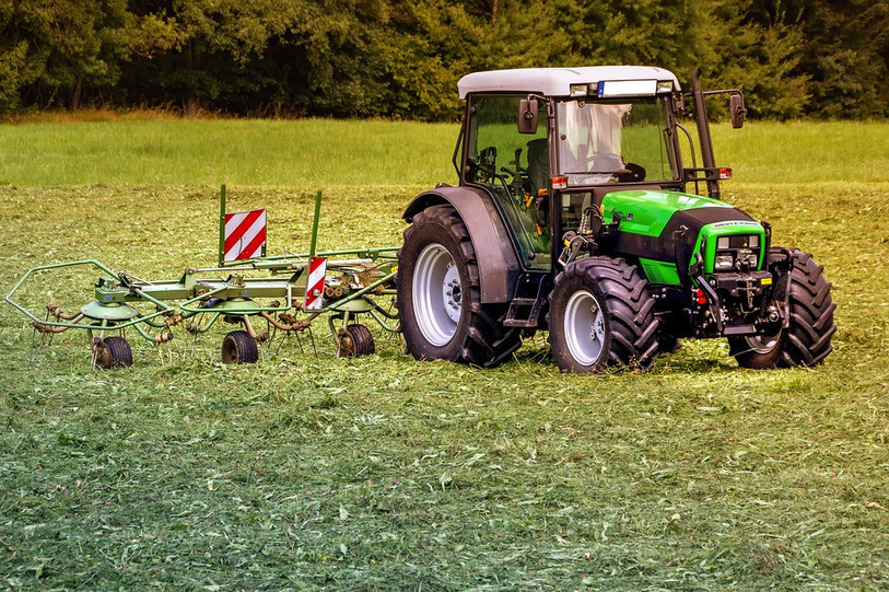 L'agriculteur vadais doit déconstruire un des huit silos posés sur son exploitation. (Photo libre de droits : illustration).