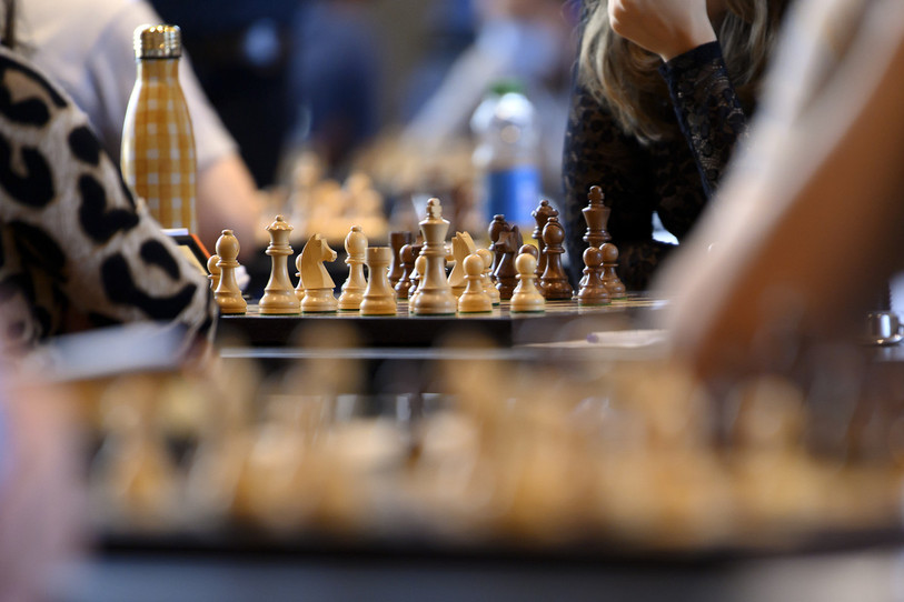 Les neurones ont chauffé lors du 55e Festival d'échecs de Bienne (Photo archives : KEYSTONE / Anthony Anex).